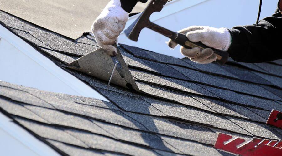 Expert Emergency Roof Repairs services in Cheboygan, MI